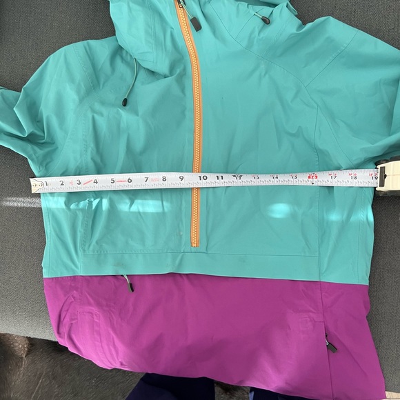 Women’s Burton [ak] GORE-TEX 2L Kimmy Anorak Small - Picture 8 of 8